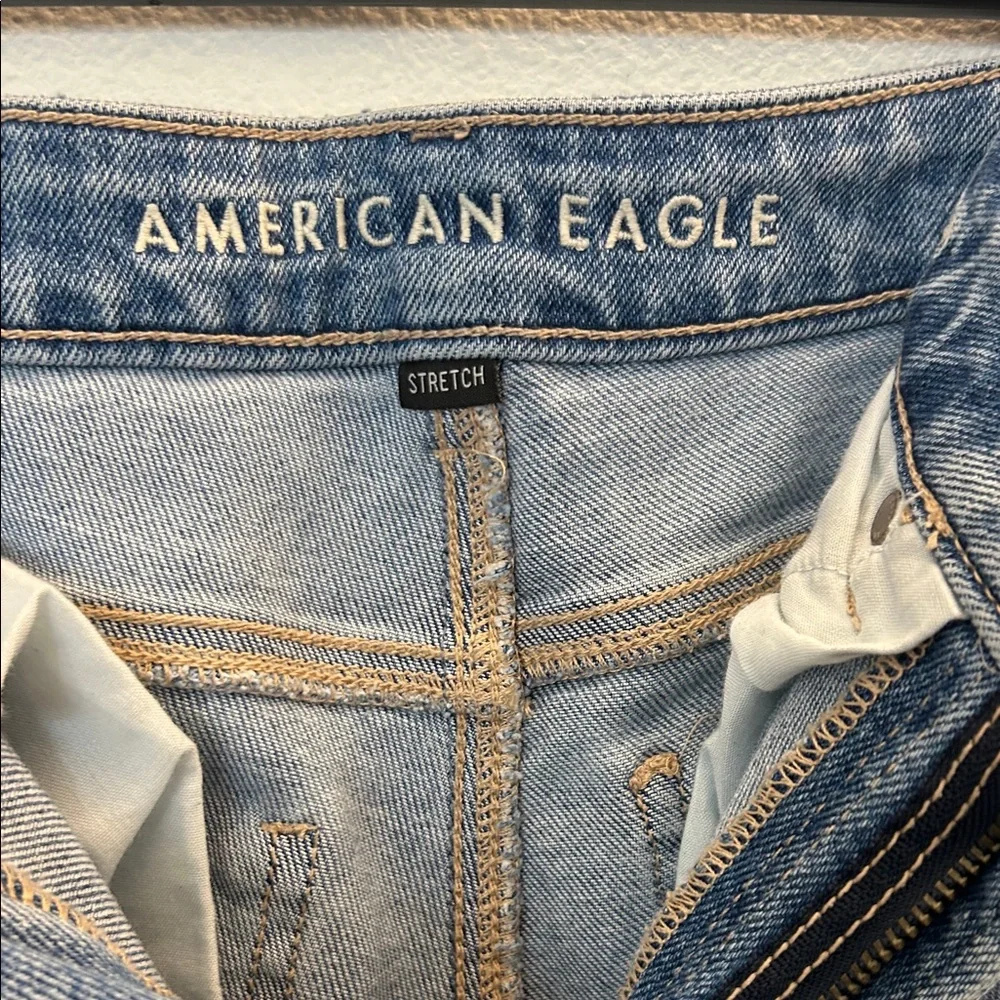 AE Mom Straight Jean - Picture 8 of 10